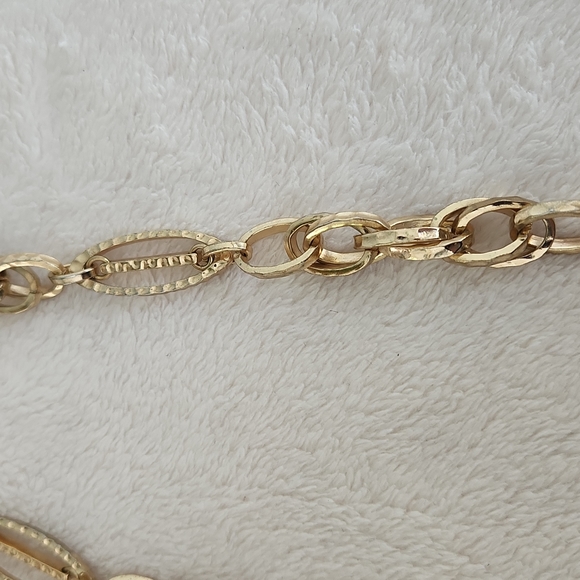 Liz Claiborne 10.75 in Necklace w 2.75 in Extension + Gold Twist+ Pearl Earrings - Picture 3 of 11